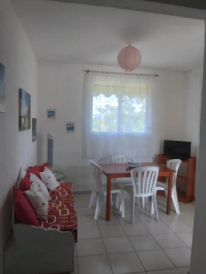 Appartement Les Bougainvilliers à Le Gosier  0*, Le Gosier (Grande-Terre)